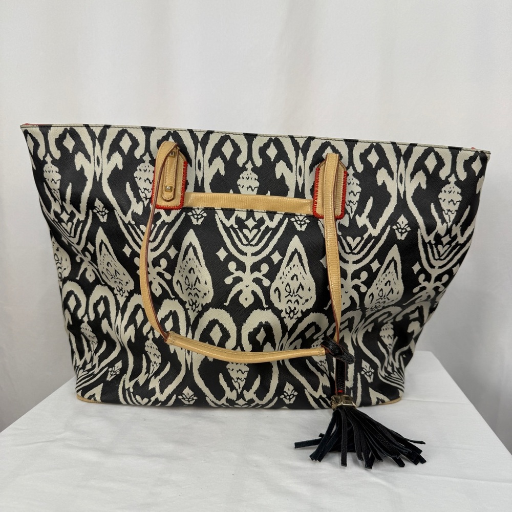 Stella & Dot Black and Cream Tote Bag